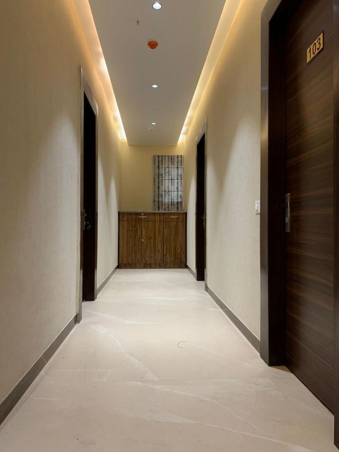 Hotel Alpine Plaza Shāhpur Exterior photo