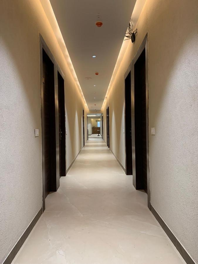 Hotel Alpine Plaza Shāhpur Exterior photo